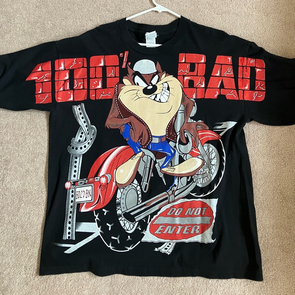 Vtg Tasmanian Devil All over print shirt